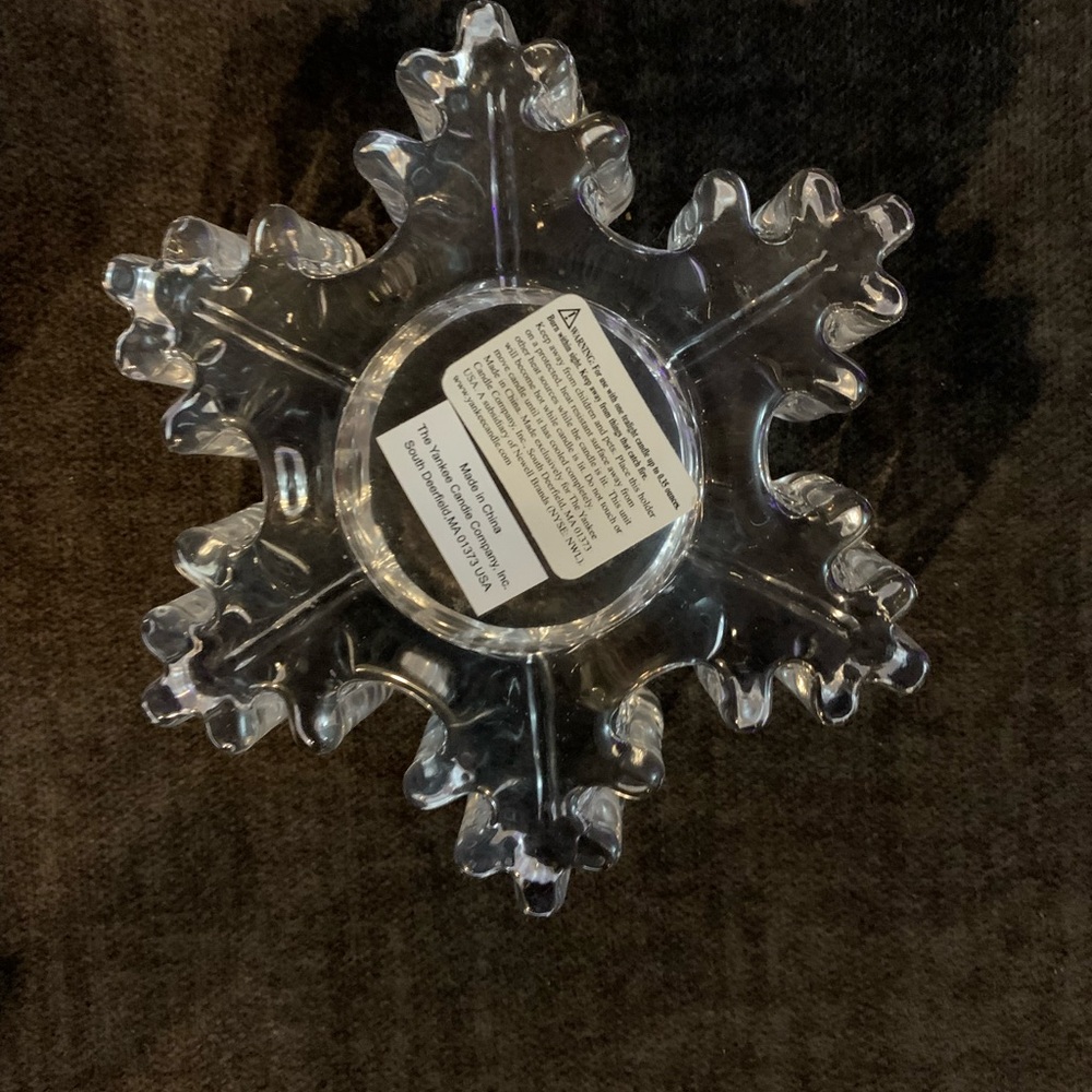 Glass snowflake shaped votive candle holder ..yankee candle - Picture 4 of 4